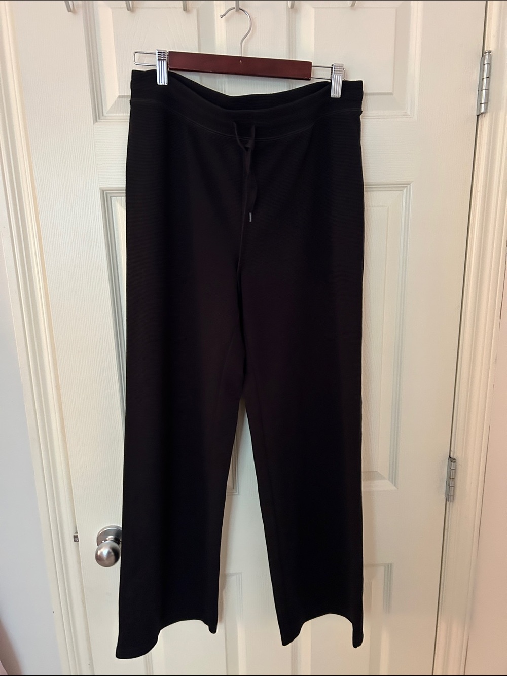 Aritzia Black Waffle Sweatpants